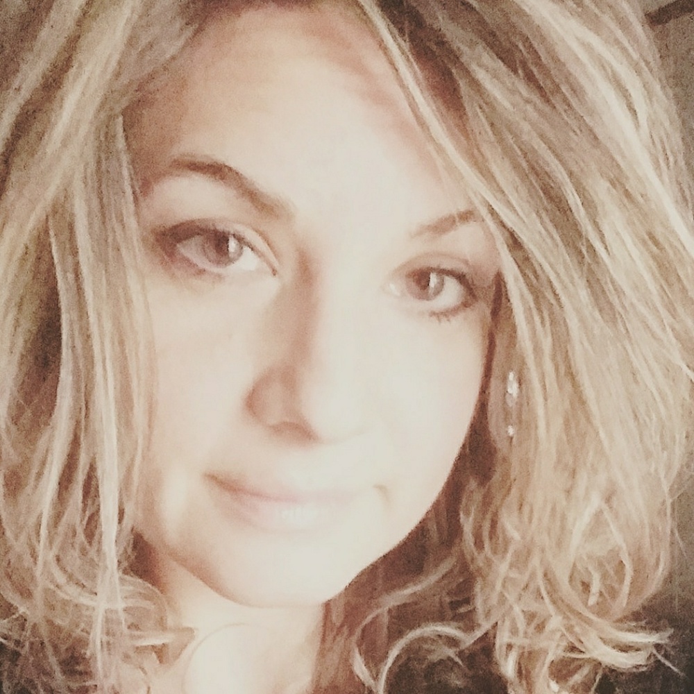 Meet your Posher, April